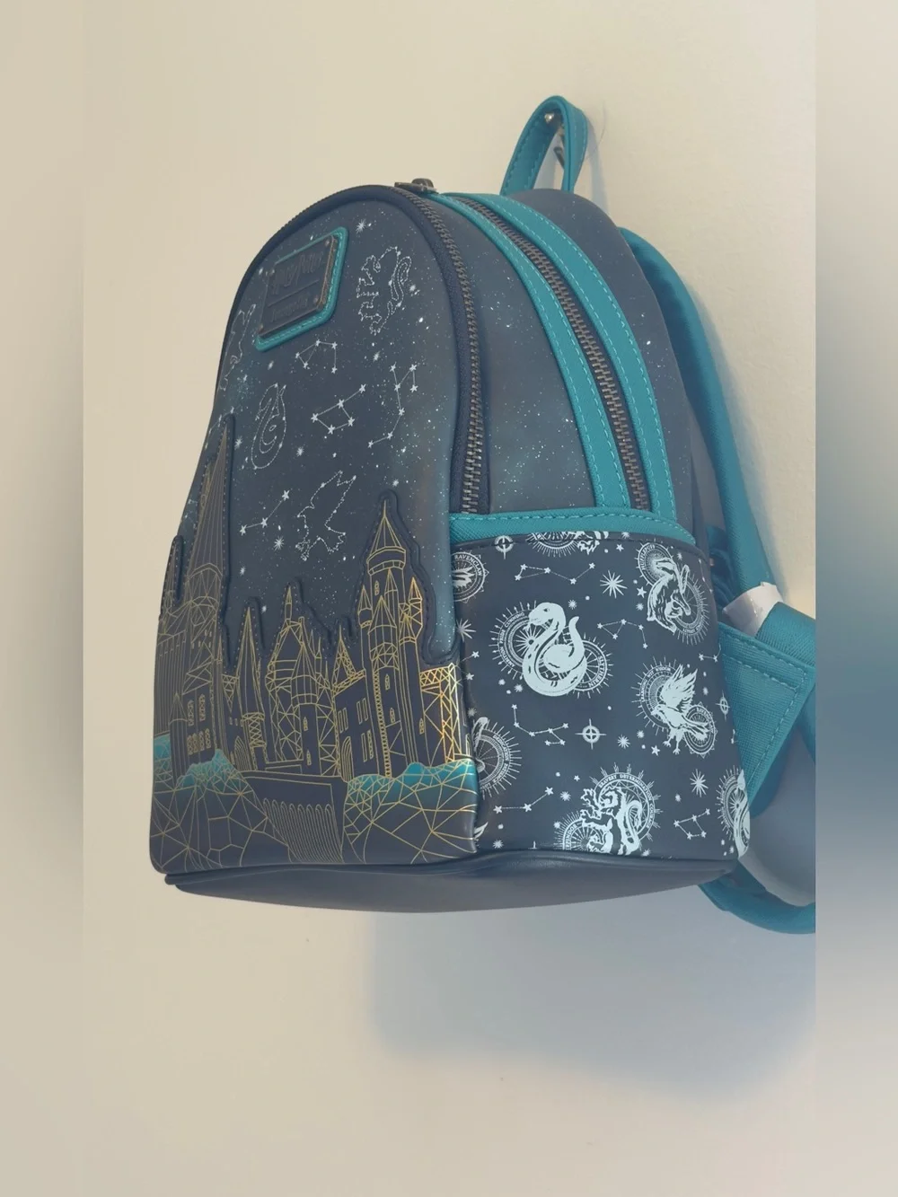 NWT Loungefly Harry Potter Hogwarts Castle Glow Mini Backpack